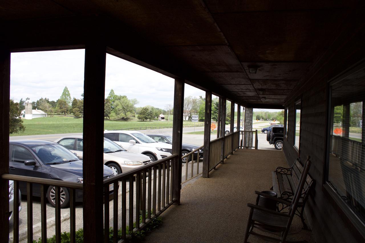 Sheldon'S Motel And Restaurant Keysville Exterior photo
